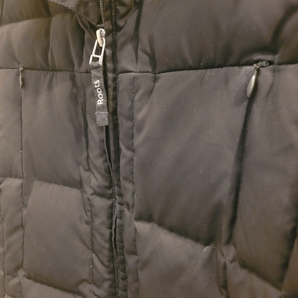 Roots 73 athletics small womens down/feather black quilted vest - Picture 5 of 11